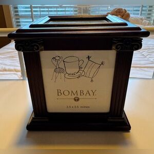 BOMBAY COMPANY PHOTO BOX